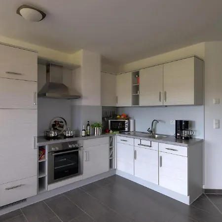F-1084 Ruegenreif Fewo 03 Meerblick, Balkon *