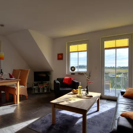 Appartamento F-1084 Ruegenreif Fewo 03 Meerblick, Balkon Klein Zicker