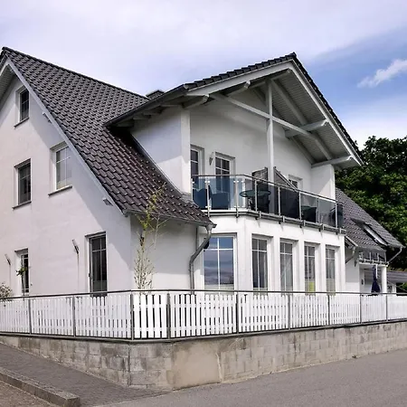 F-1084 Ruegenreif Fewo 03 Meerblick, Balkon * Klein Zicker